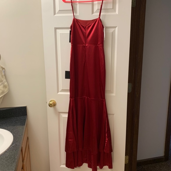 NWT Lulus Red Contemporary Romance Satan Tiered Mermaid Dress - Picture 2 of 2